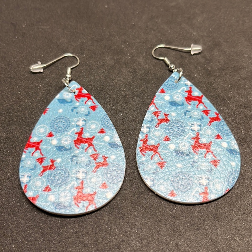 Earrings‎ Christmas